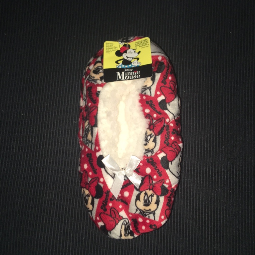 Minnie Mouse fuzzy slippers